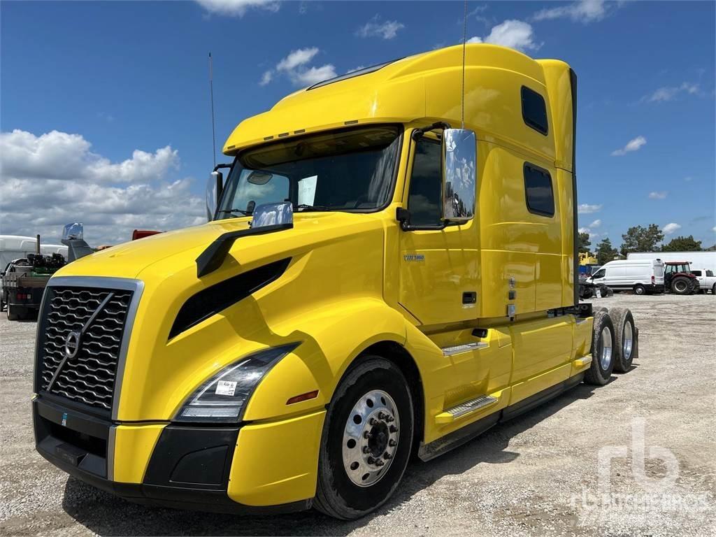 Volvo VNL860 Naudoti vilkikai