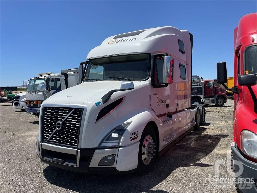 Volvo VNL860 Naudoti vilkikai