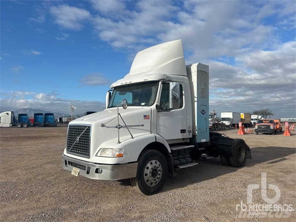Volvo VNM Naudoti vilkikai