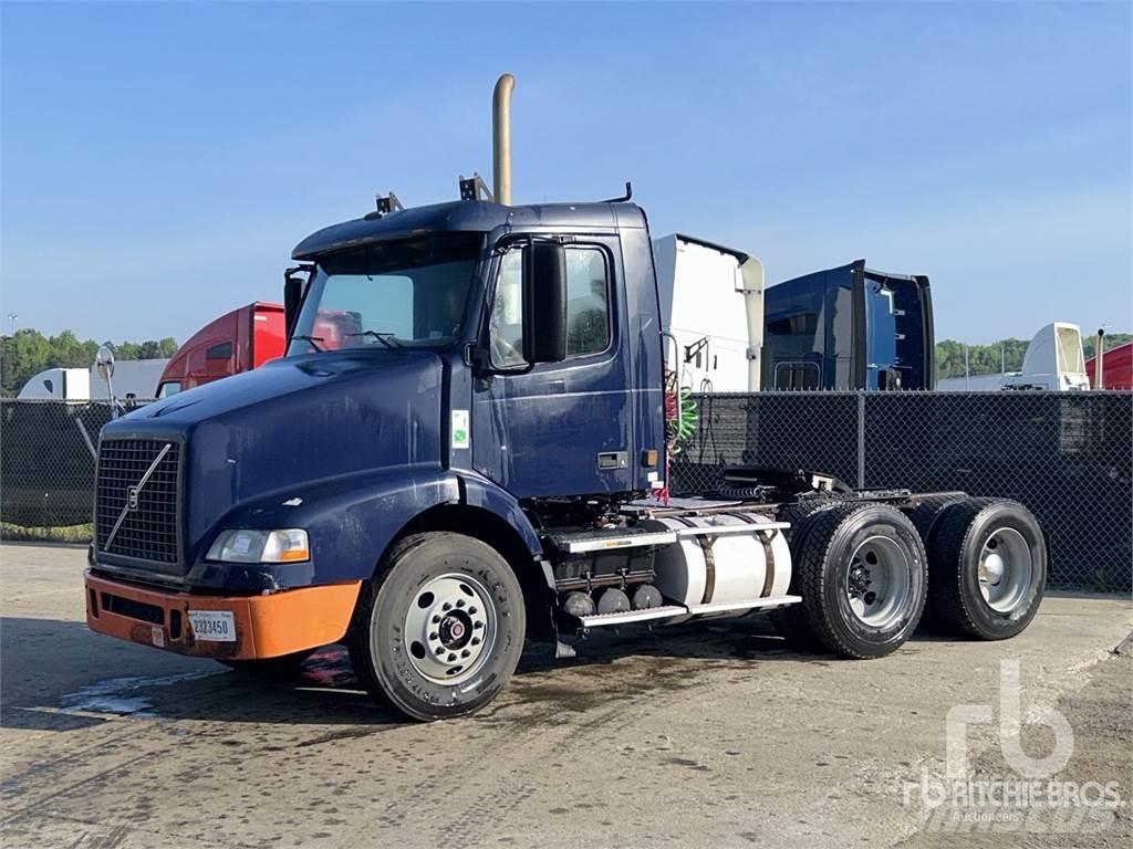 Volvo VNM Naudoti vilkikai