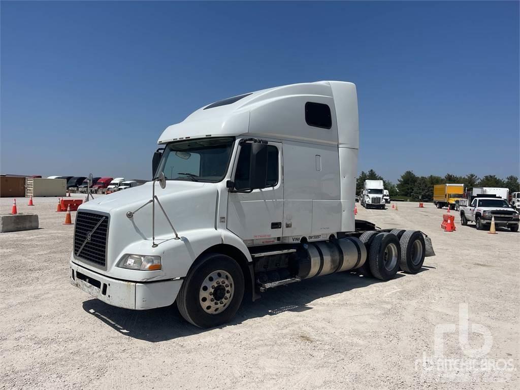 Volvo VNM Naudoti vilkikai
