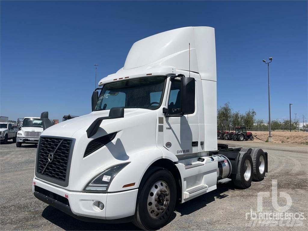 Volvo VNR300 Naudoti vilkikai