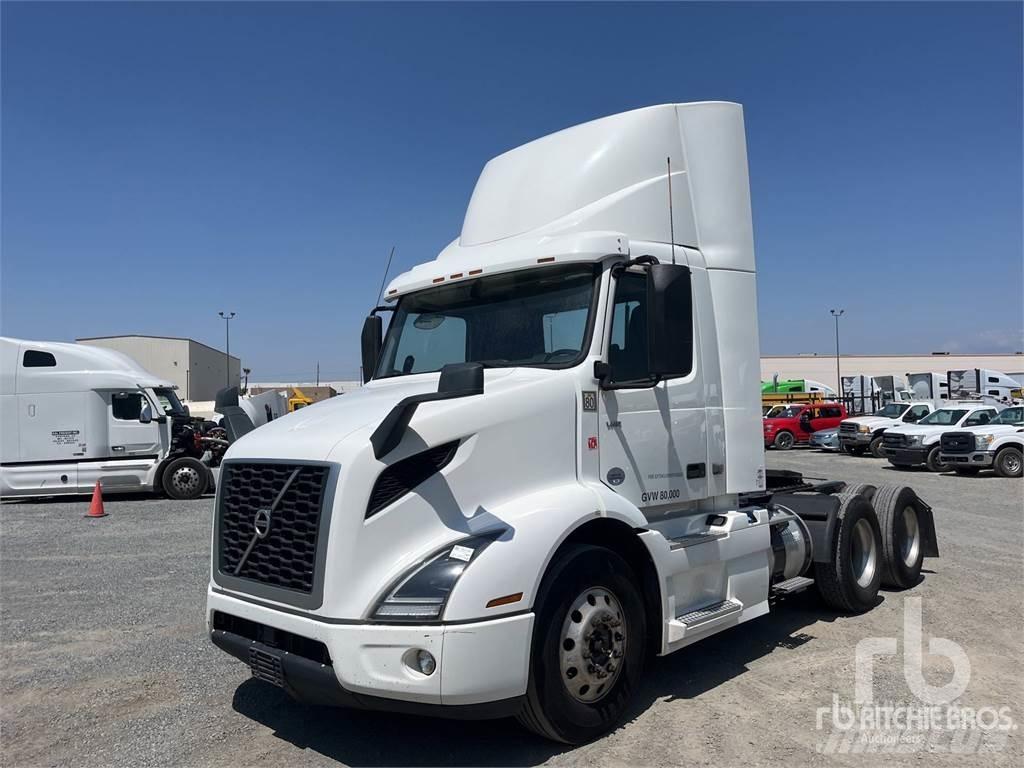 Volvo VNR300 Naudoti vilkikai