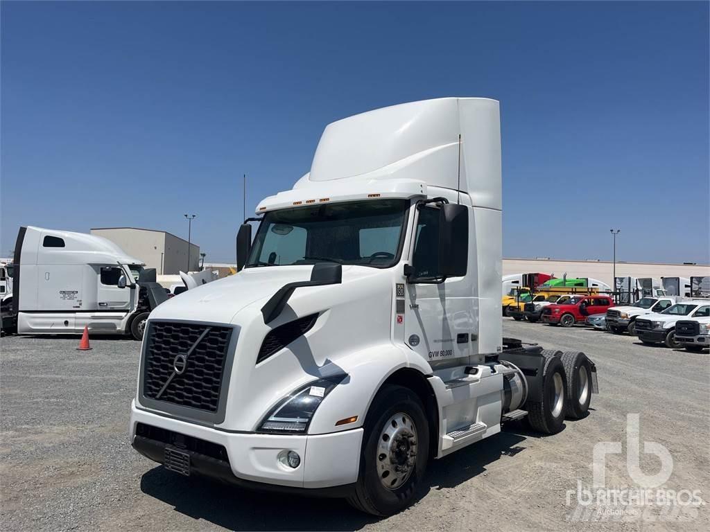 Volvo VNR300 Naudoti vilkikai
