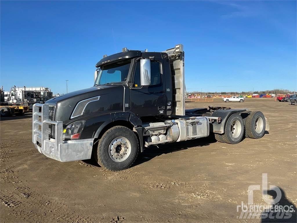 Volvo VNX Naudoti vilkikai