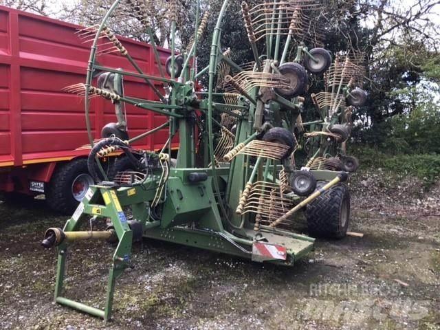 Krone 1400+ Šieno grėbliai ir vartytuvai