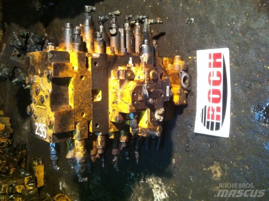 Komatsu BRAK OZNACZEŃ Hidraulikos įrenginiai