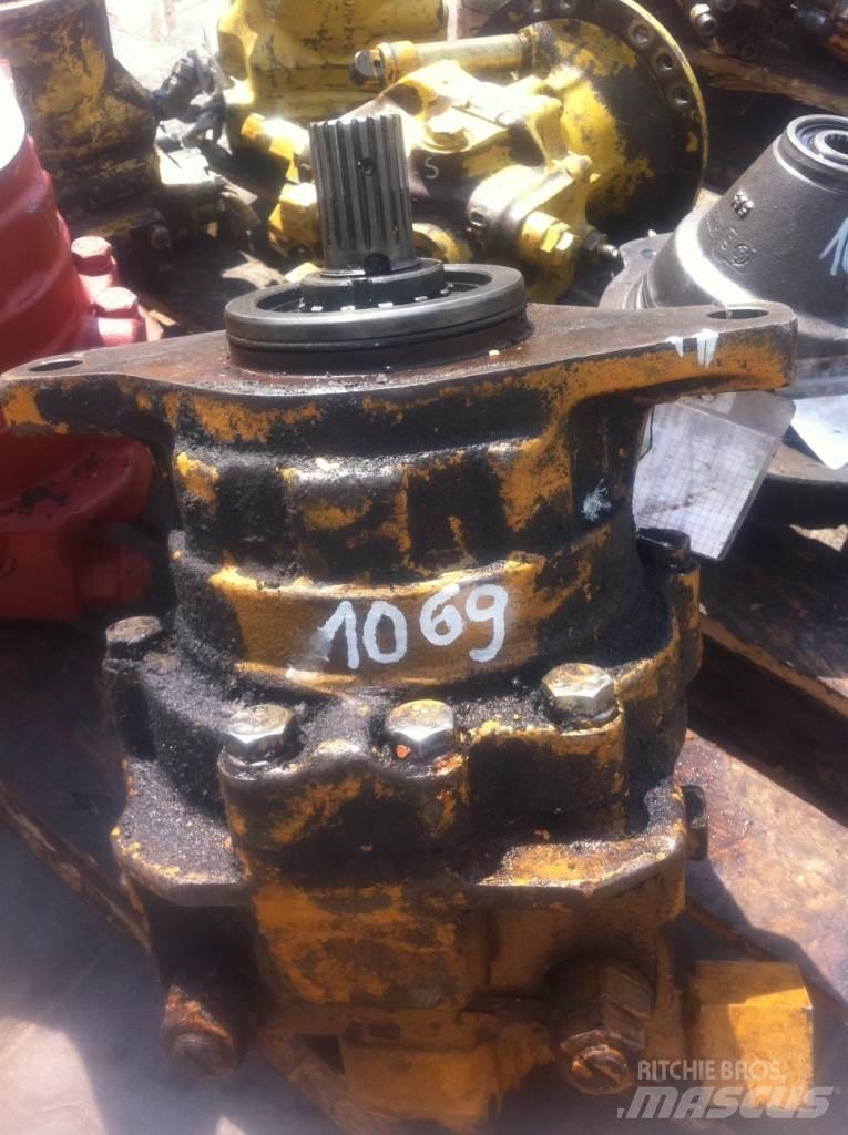 Komatsu MB90 Varikliai