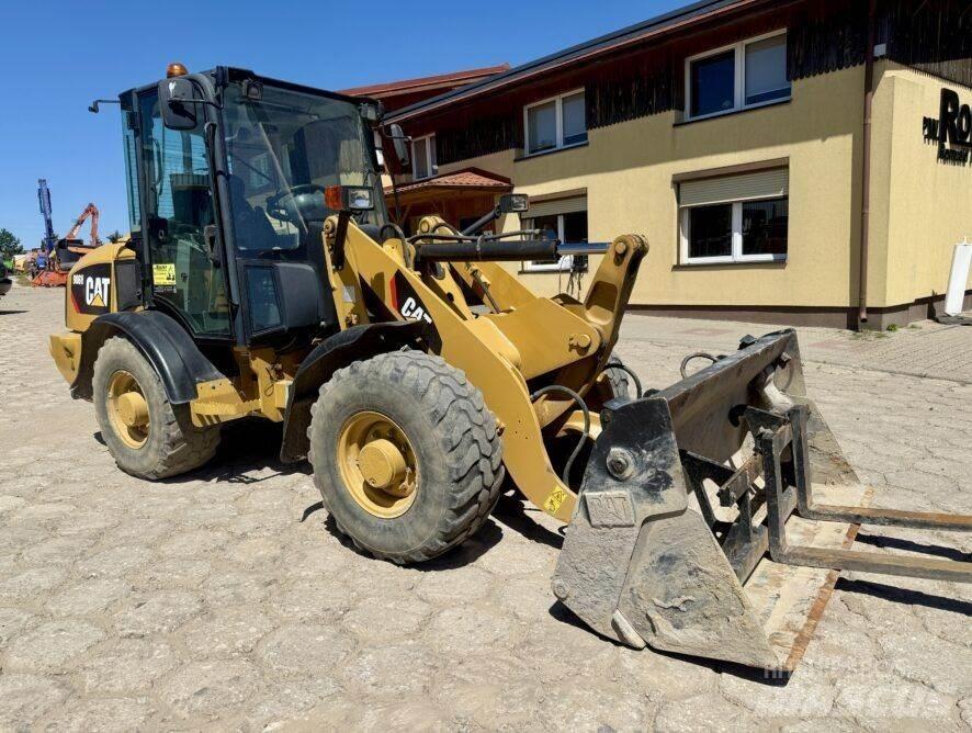 CAT 906H Naudoti ratiniai krautuvai