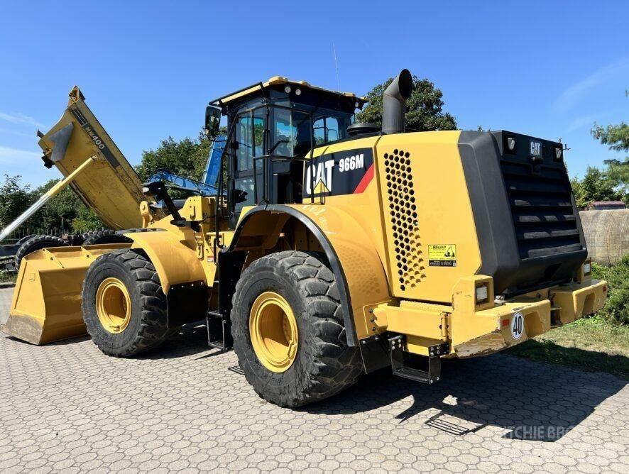 CAT 966M Naudoti ratiniai krautuvai