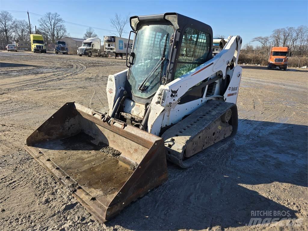 Bobcat T590 Krautuvai su šoniniu pasukimu