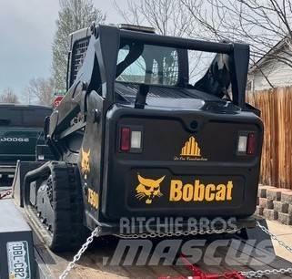 Bobcat T590 Krautuvai su šoniniu pasukimu
