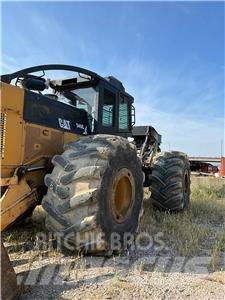 CAT 545C Skiedrovežiai