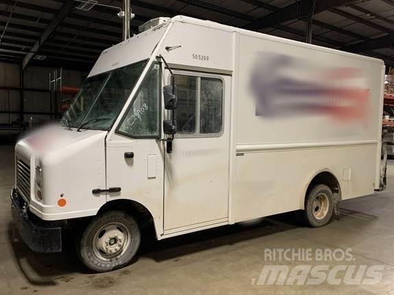 Ford E350 Sunkvežimiai su dengtu kėbulu