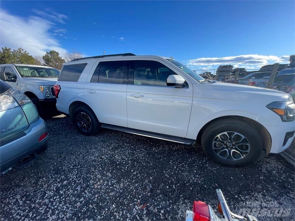 Ford Expedition Kita