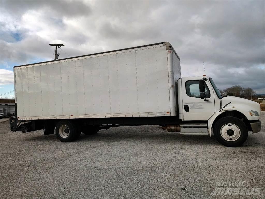 Freightliner M2 Sunkvežimiai su dengtu kėbulu