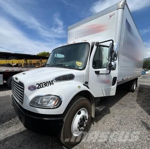 Freightliner M2 Sunkvežimiai su dengtu kėbulu