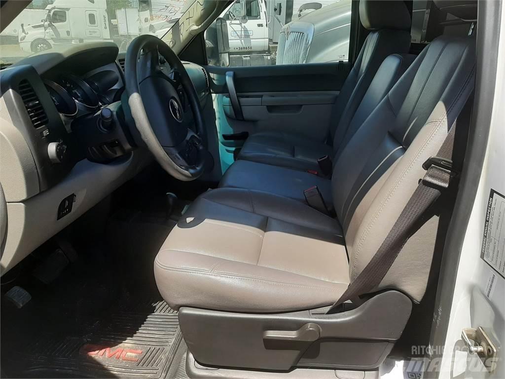 GMC Sierra 3500 Kita