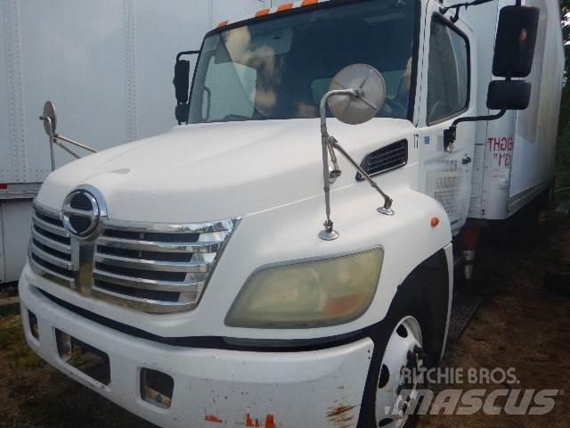 Hino 258 Sunkvežimiai su dengtu kėbulu