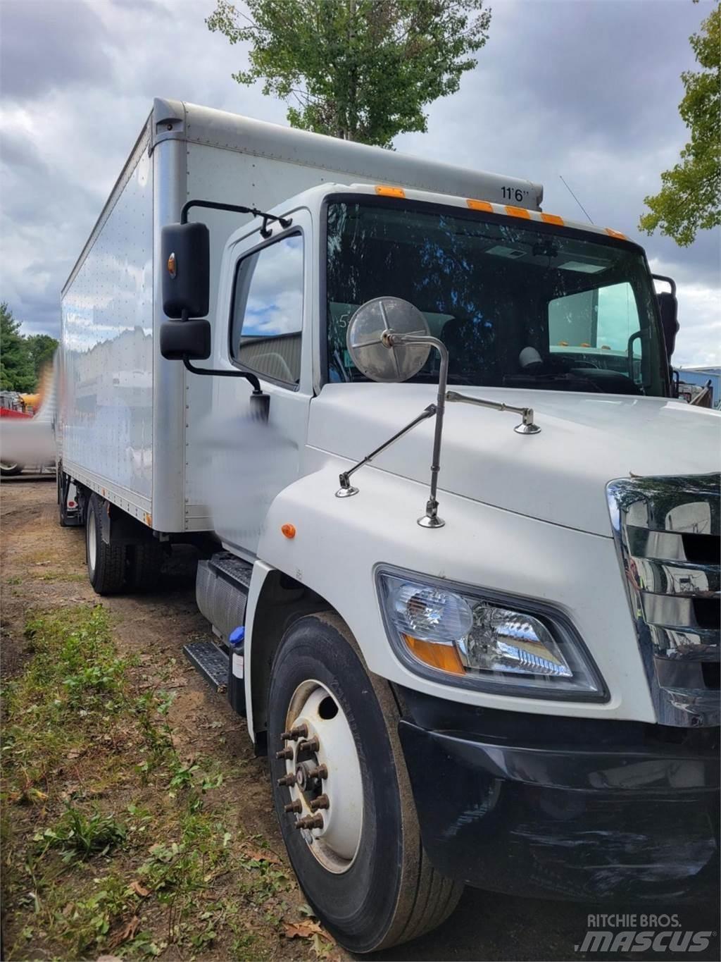 Hino 268 Sunkvežimiai su dengtu kėbulu