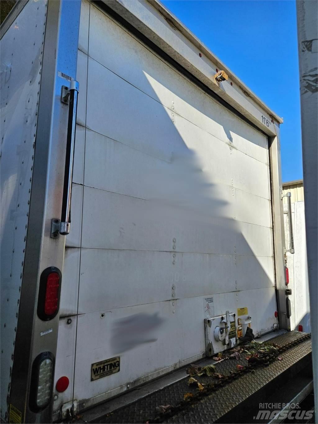 Hino 268 Sunkvežimiai su dengtu kėbulu