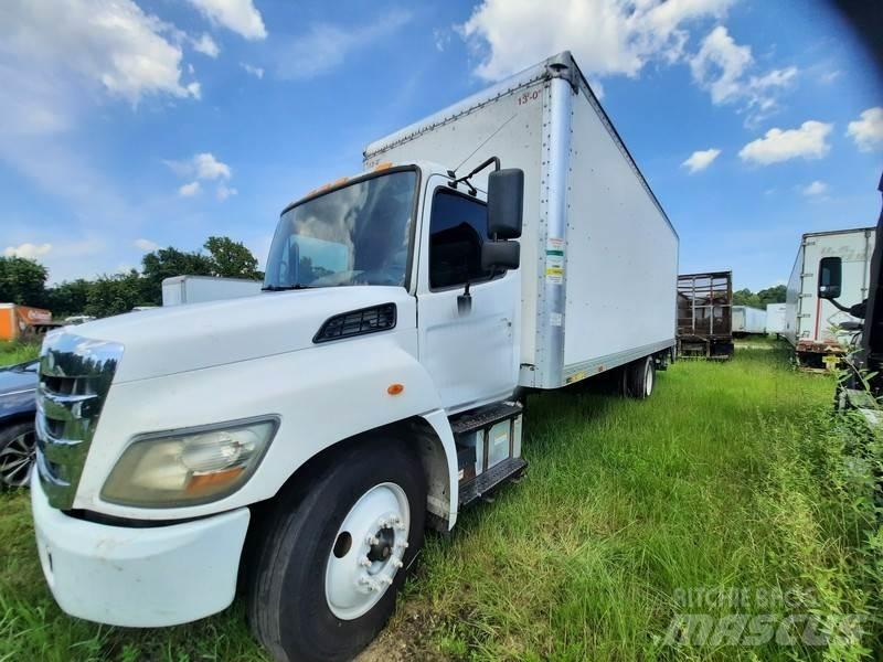 Hino 268 Sunkvežimiai su dengtu kėbulu