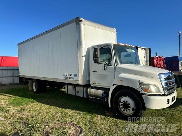Hino 268 Sunkvežimiai su dengtu kėbulu