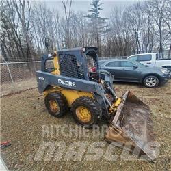 John Deere 320D Krautuvai su šoniniu pasukimu
