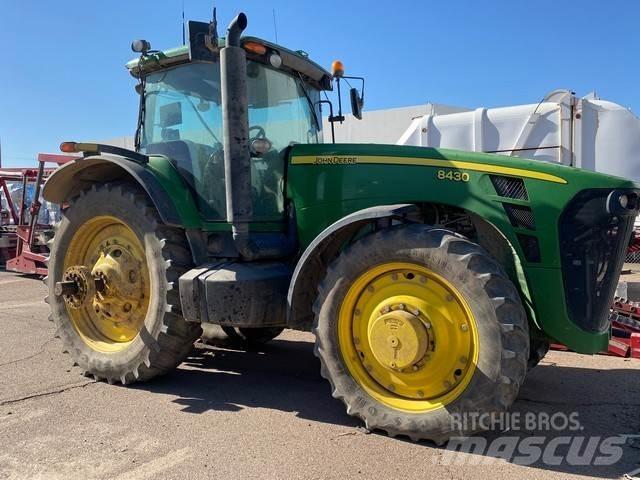 John Deere 8430 Traktoriai