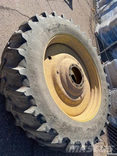 John Deere 8430 Traktoriai