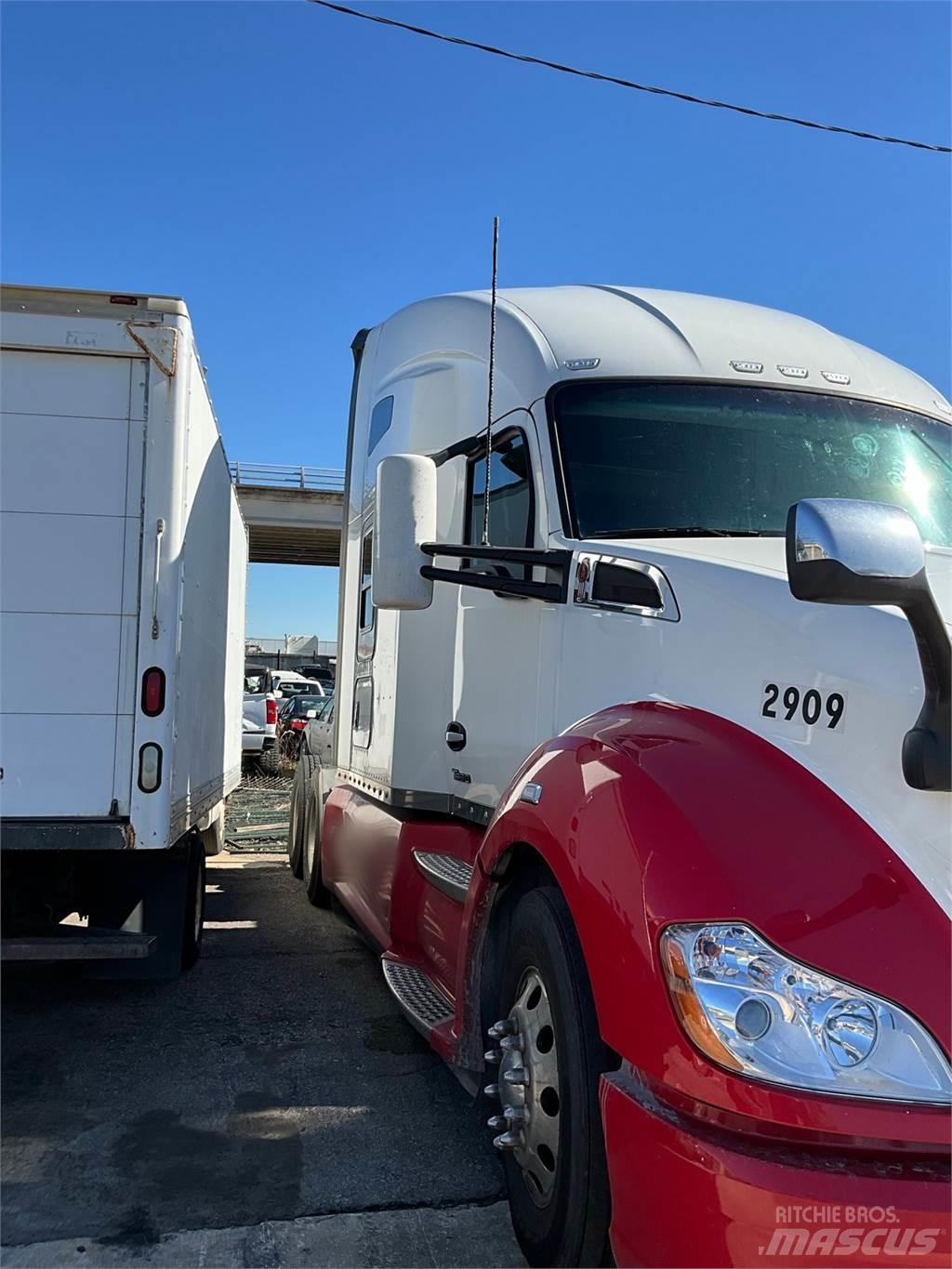 Kenworth T680 Naudoti vilkikai