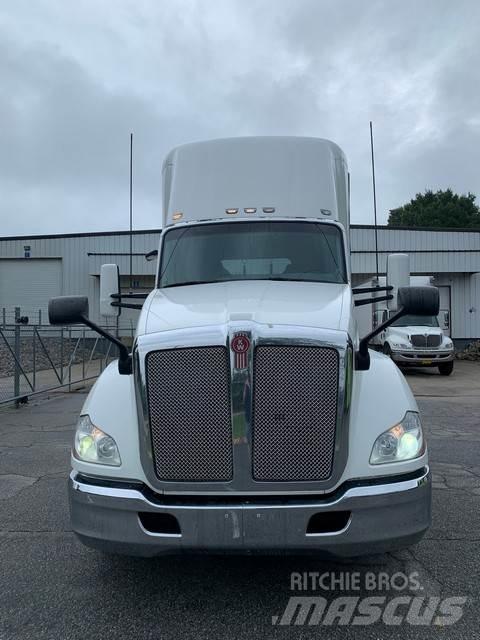 Kenworth T680 Naudoti vilkikai