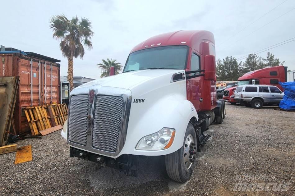 Kenworth T680 Naudoti vilkikai