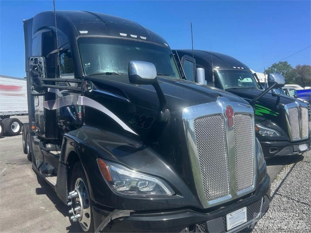Kenworth T680 Naudoti vilkikai