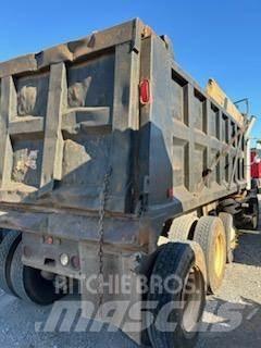 Mack CT713 Savivarčių priekabų vilkikai