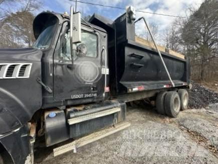 Mack GU713 Savivarčių priekabų vilkikai