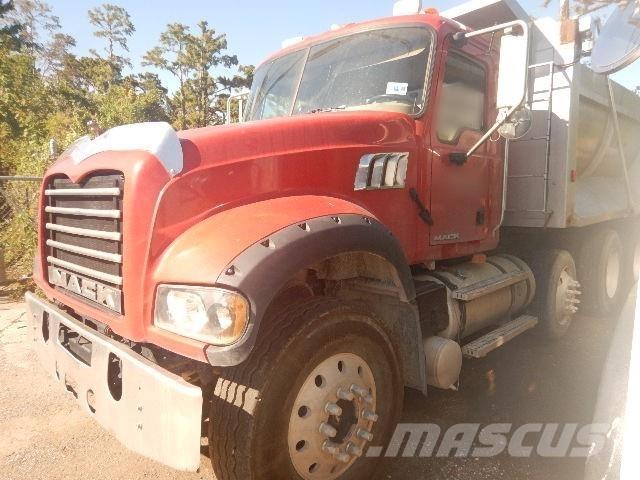 Mack GU713 Savivarčių priekabų vilkikai