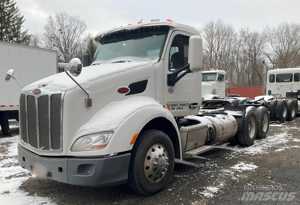 Peterbilt 579 Naudoti vilkikai