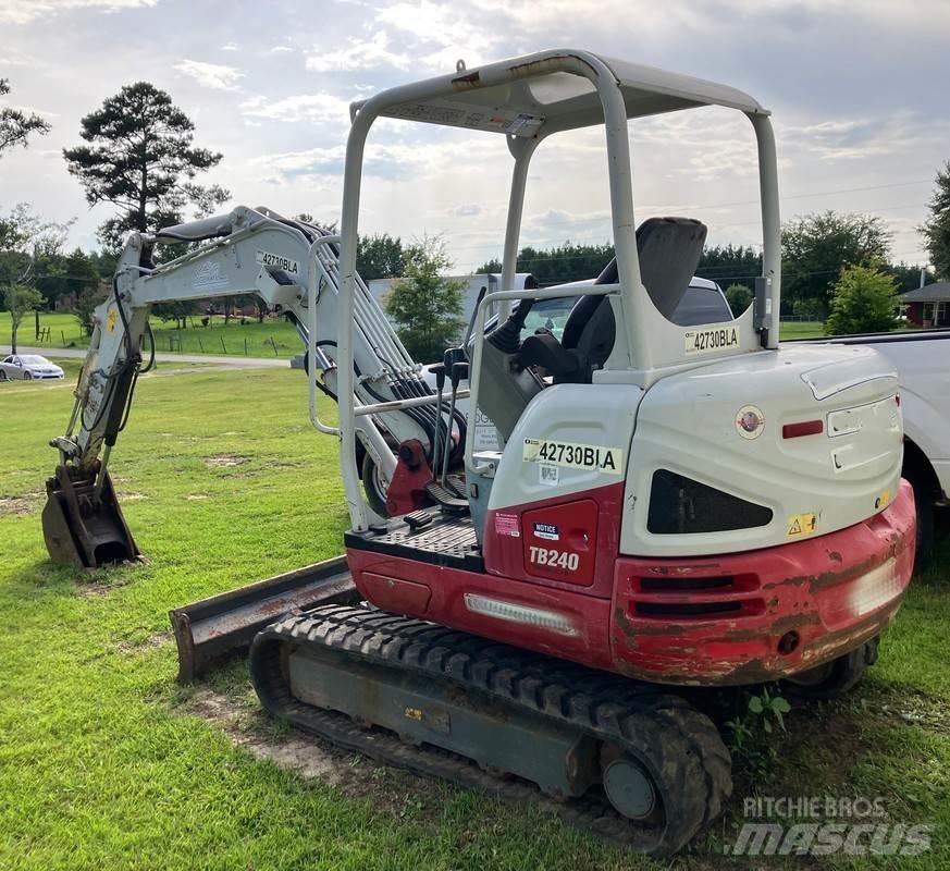 Takeuchi TB240 Vidutinės galios ekskavatoriai 7-12 t
