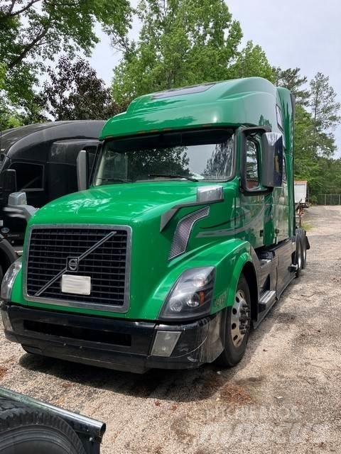 Volvo T780 Naudoti vilkikai