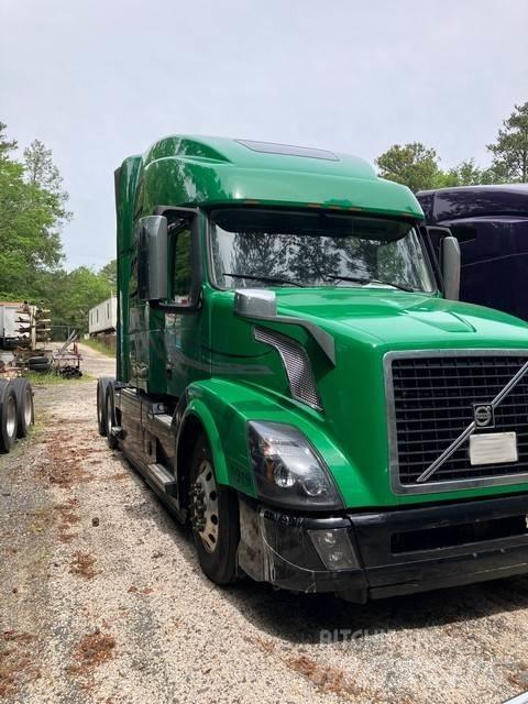 Volvo T780 Naudoti vilkikai