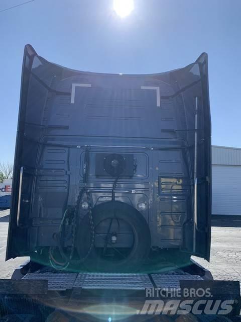 Volvo VNL 760 Naudoti vilkikai