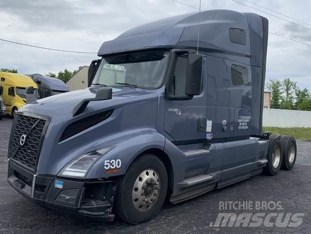 Volvo VNL760 Naudoti vilkikai