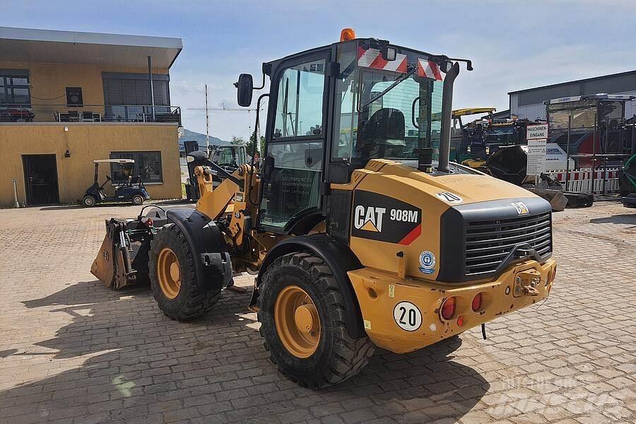CAT 908 M Naudoti ratiniai krautuvai