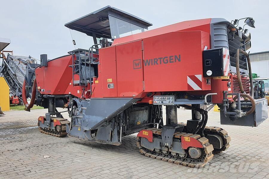 Wirtgen W 220 Asfalto šalto frezavimo technika