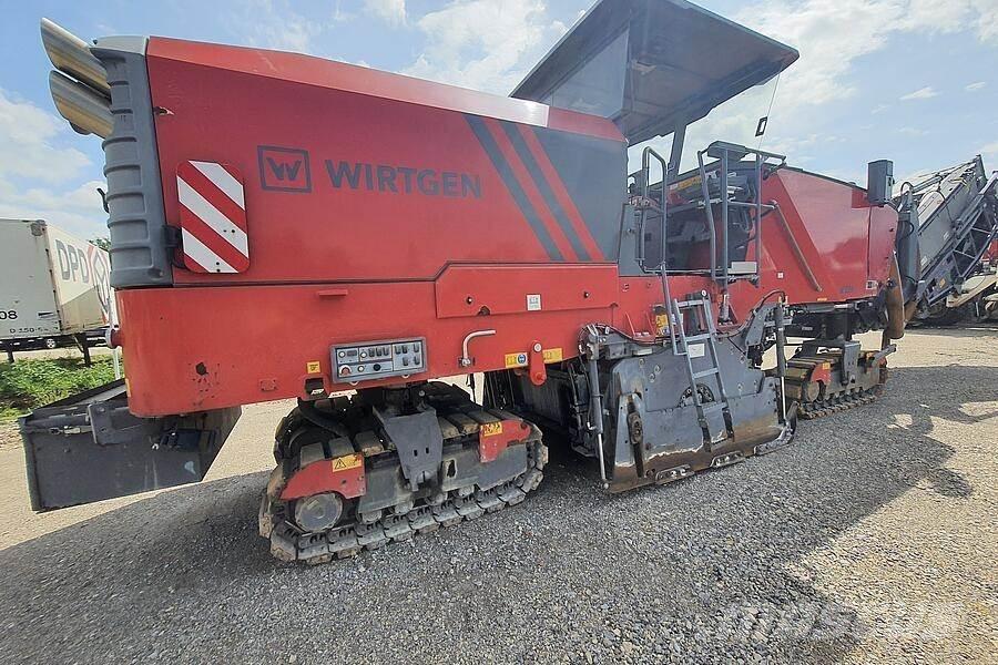 Wirtgen W 220 Asfalto šalto frezavimo technika
