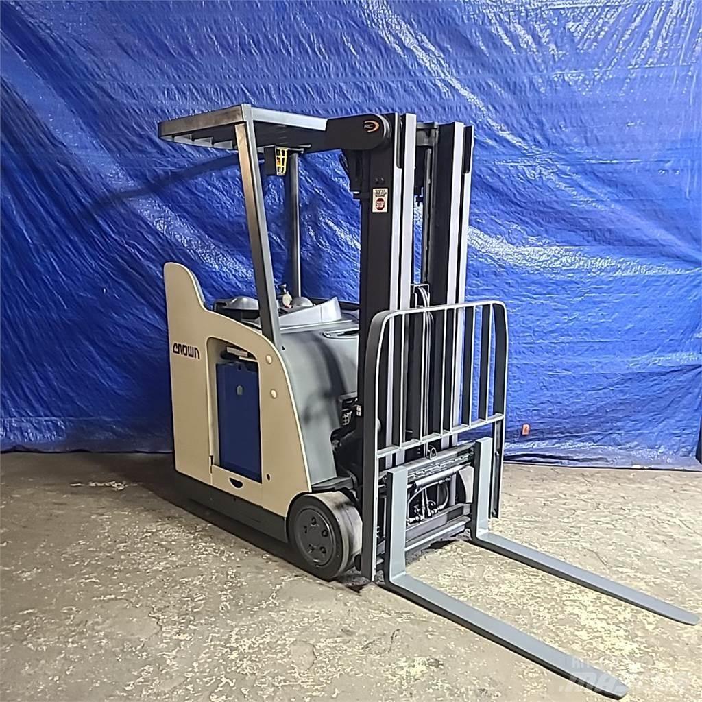 Crown RC5530C-30 Elektriniai šakiniai krautuvai