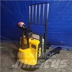 Yale MPB045VG Rankiniai hidrauliniai vėžimėliai