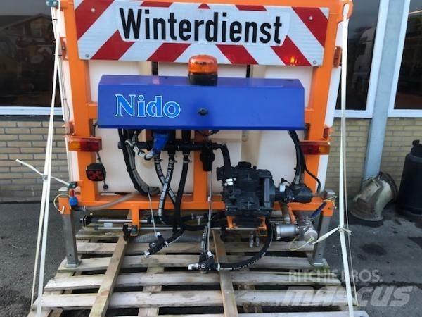 Nido CSP1000 VCL Smėlio ir druskos barstytuvai