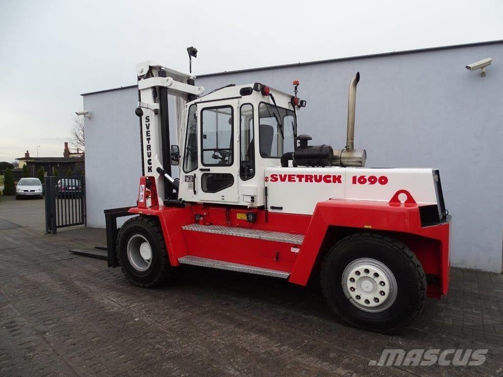 Svetruck 1690 Dyzeliniai krautuvai